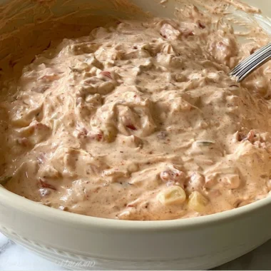 Delicious easy boat dip recipe for parties and gatherings